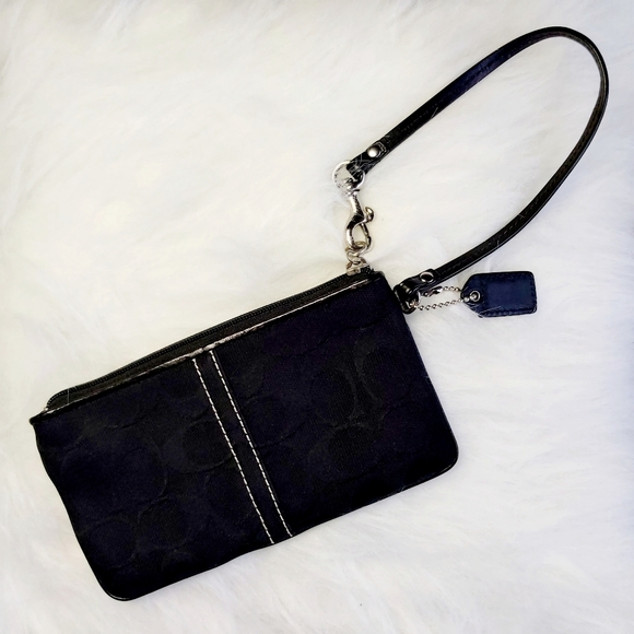 Coach Hampton Black Signature/Snakeskin Wristlet - Picture 3 of 7